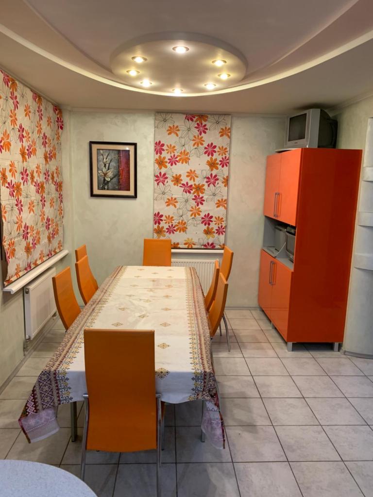 Приватний будинок з сауною та більярдом photo 2