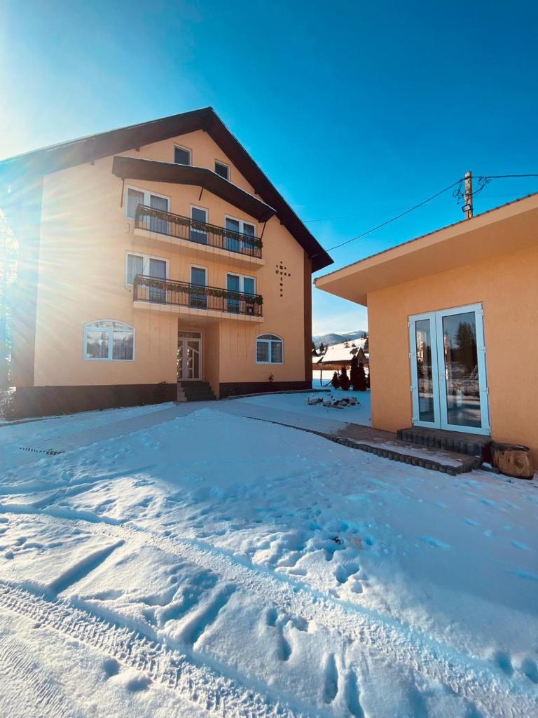 Casa Raluca photo 2