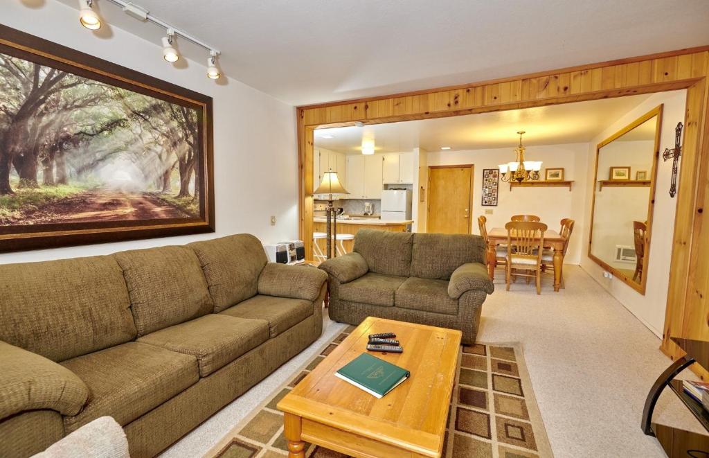 St Anton Wooded View 1-Bedroom Condos with Complimentary Hot Drinks photo 1