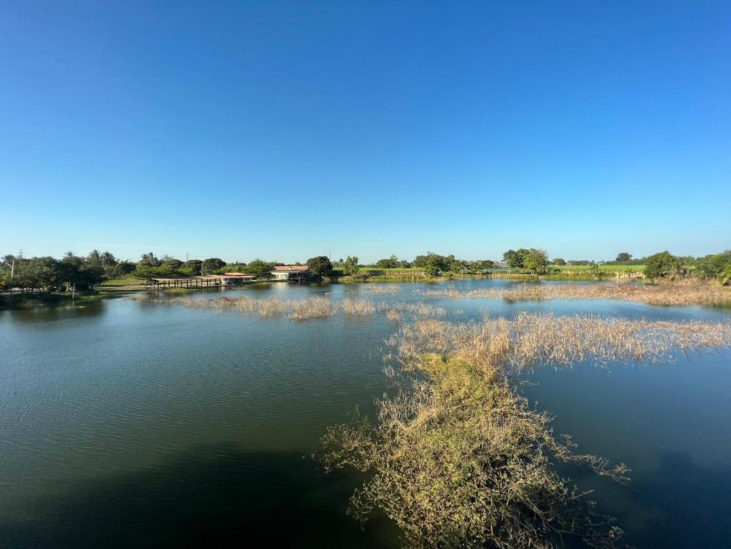 ทุ่งดินดำ Farm Stay Room Type - Two-Bedroom Chalet