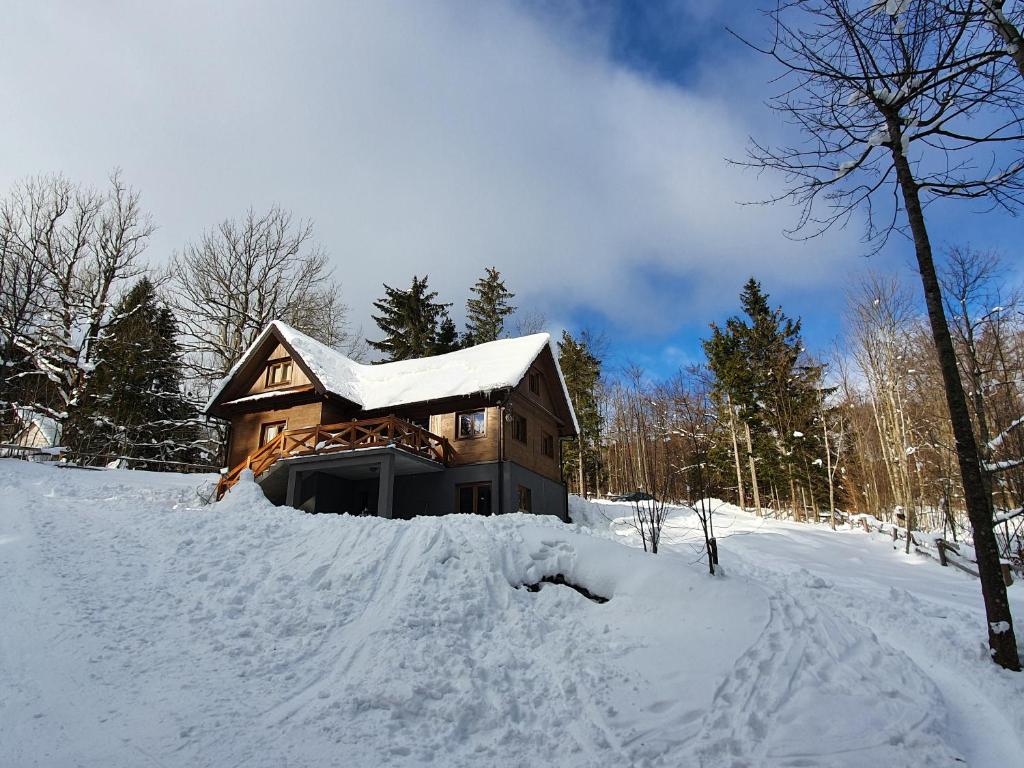 Starry Laz mountain house photo 1