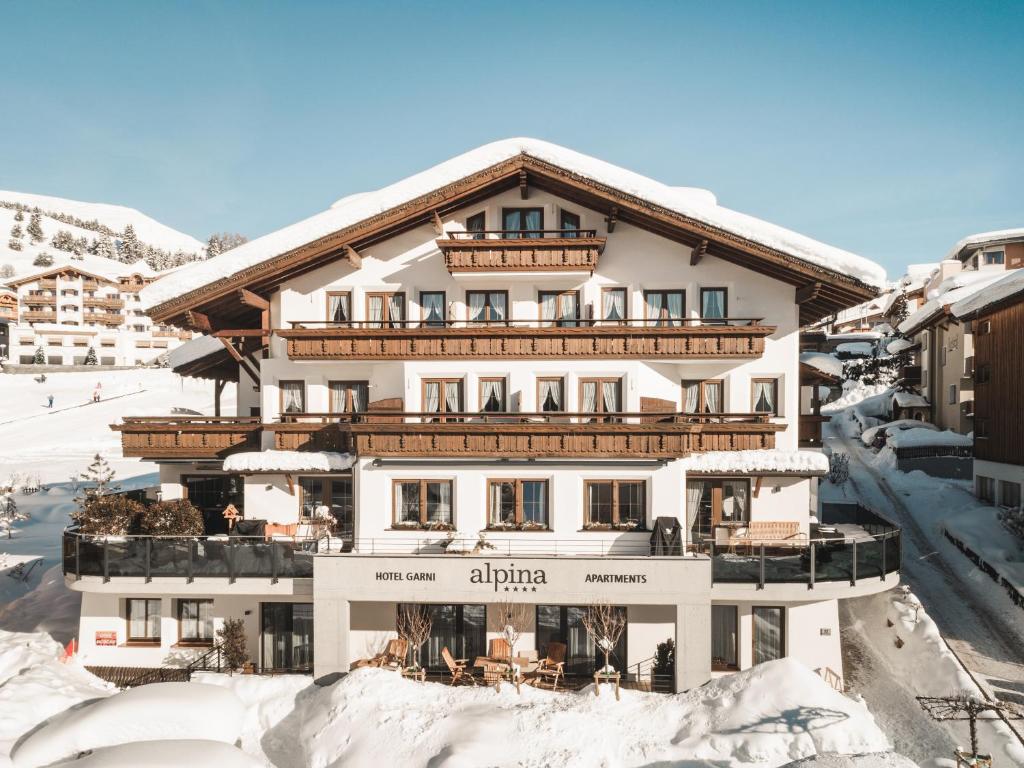 alpina&more APARTMENTS I ZIMMER photo 2
