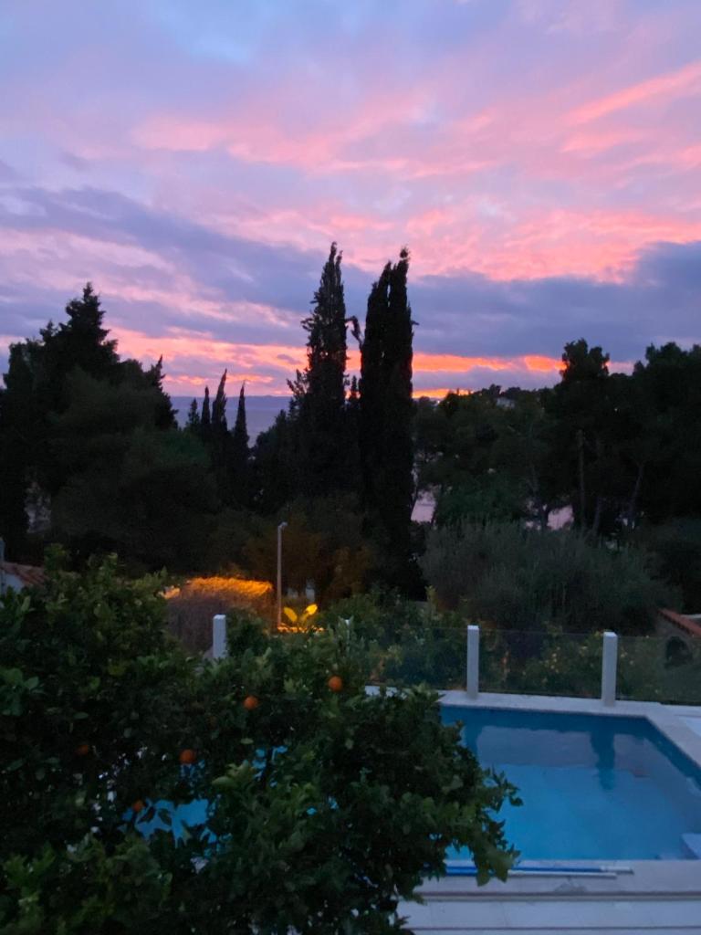 Villa Beach House Sumartin with Heated Pool photo 4