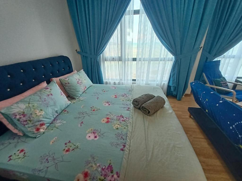 Imperium Residence Tanjung Lumpur SEAVIEW Studio Hafiz photo 3