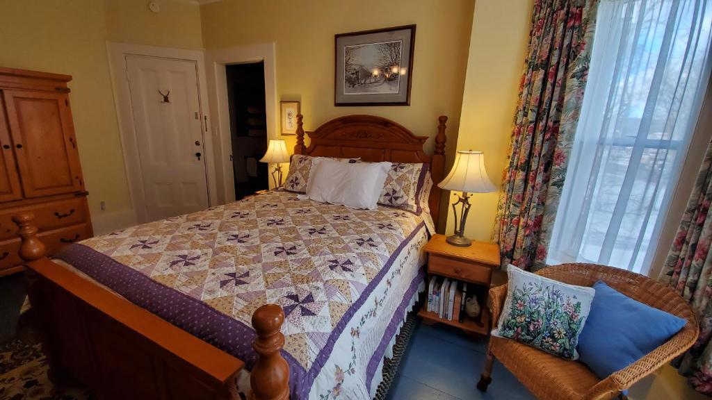 The Lark & Loon Inn photo 2