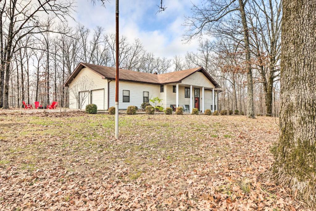 40-Acre Poplar Bluff Nature Lovers Paradise! photo 1