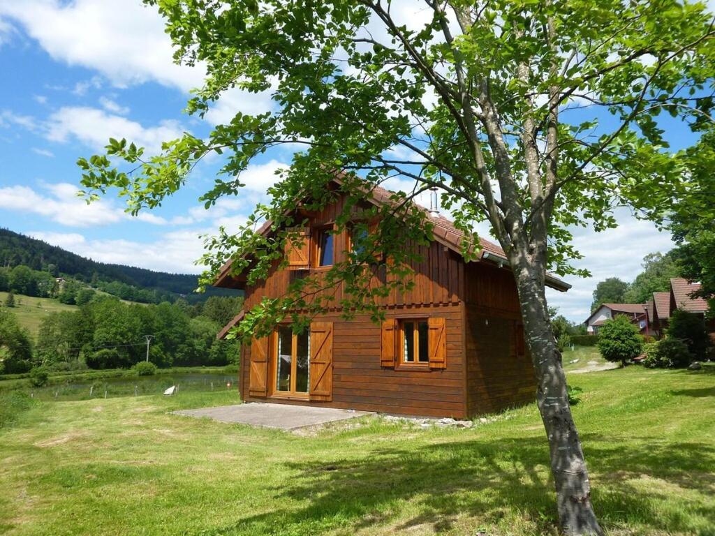 Lovely chalet in Vosges with shared pool photo 2