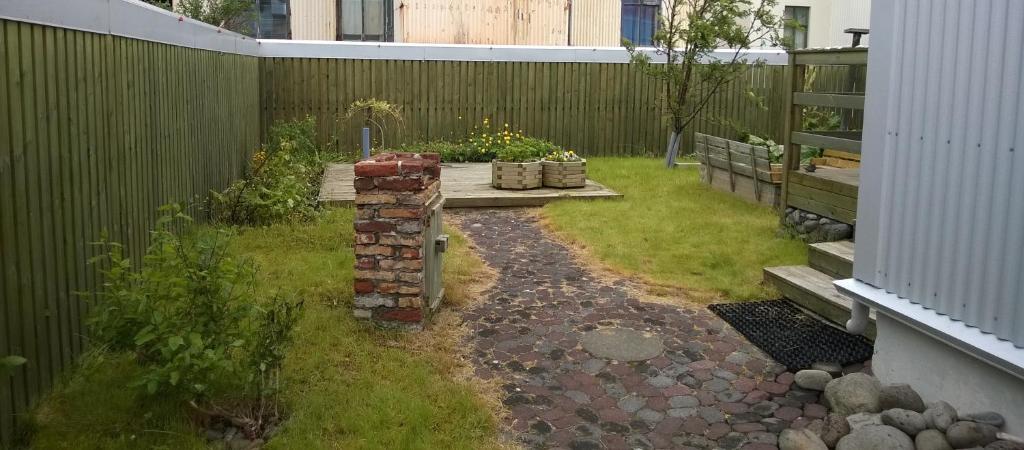 Private House with Private Garden photo 3
