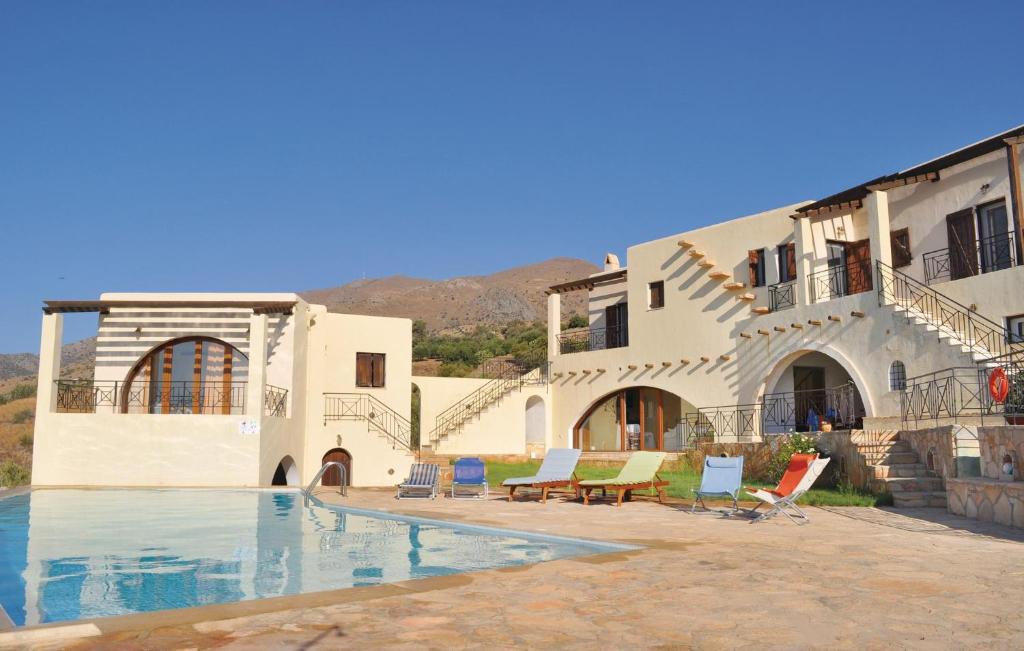 Awesome Home In Plativola Ag,g,rethym With 4 Bedrooms, Wifi And Outdoor Swimming Pool