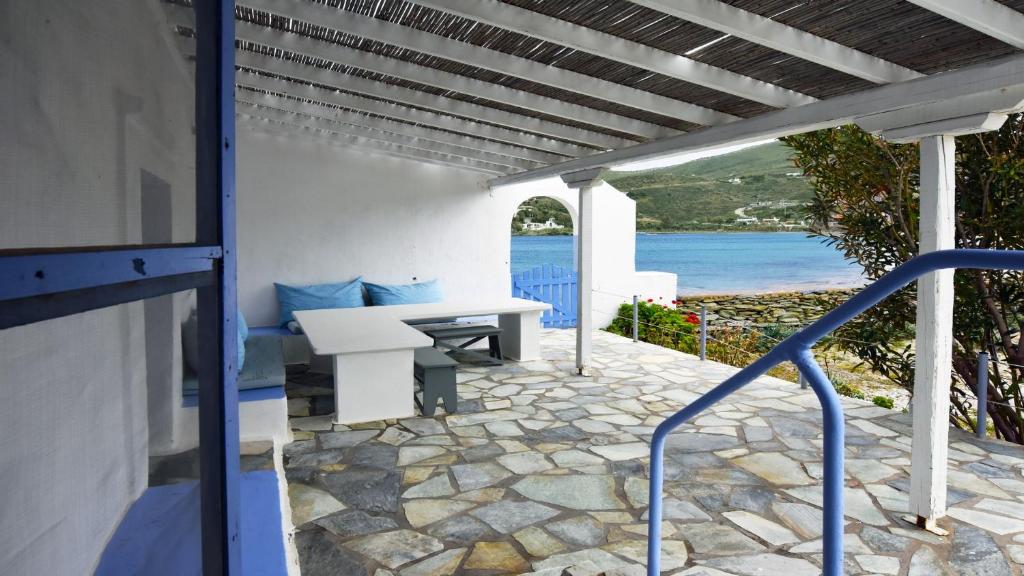 The charming Beach House, ideal for 4 to 5 people photo 3
