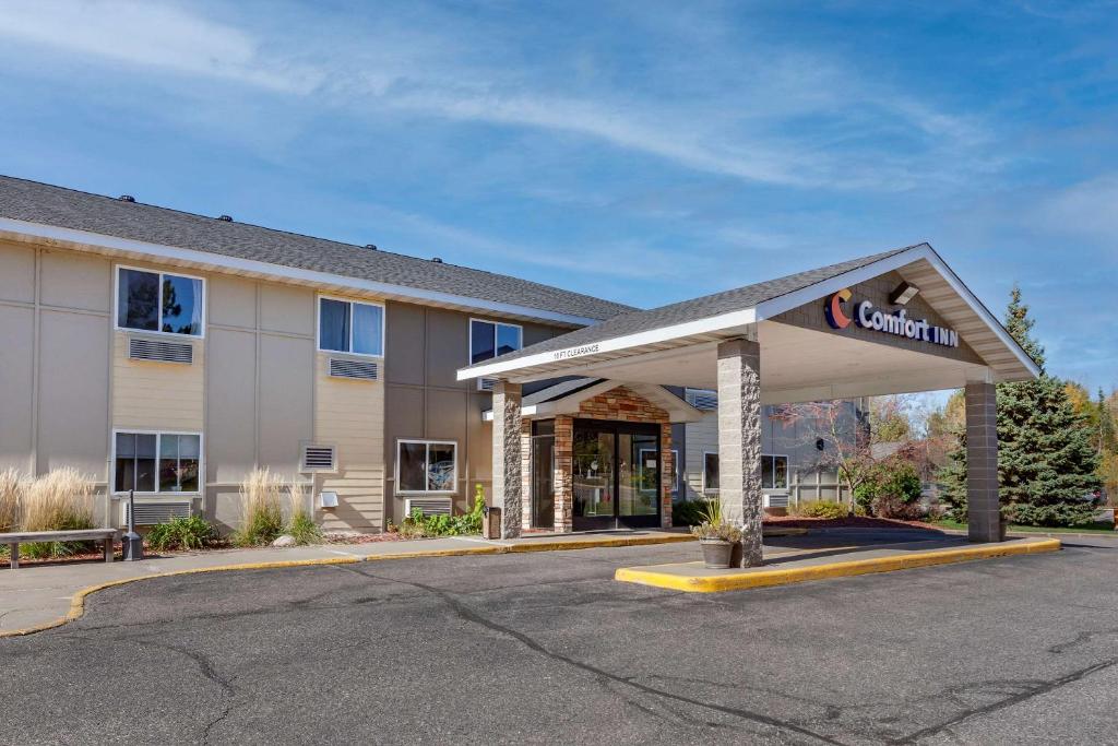 Comfort Inn Rhinelander image