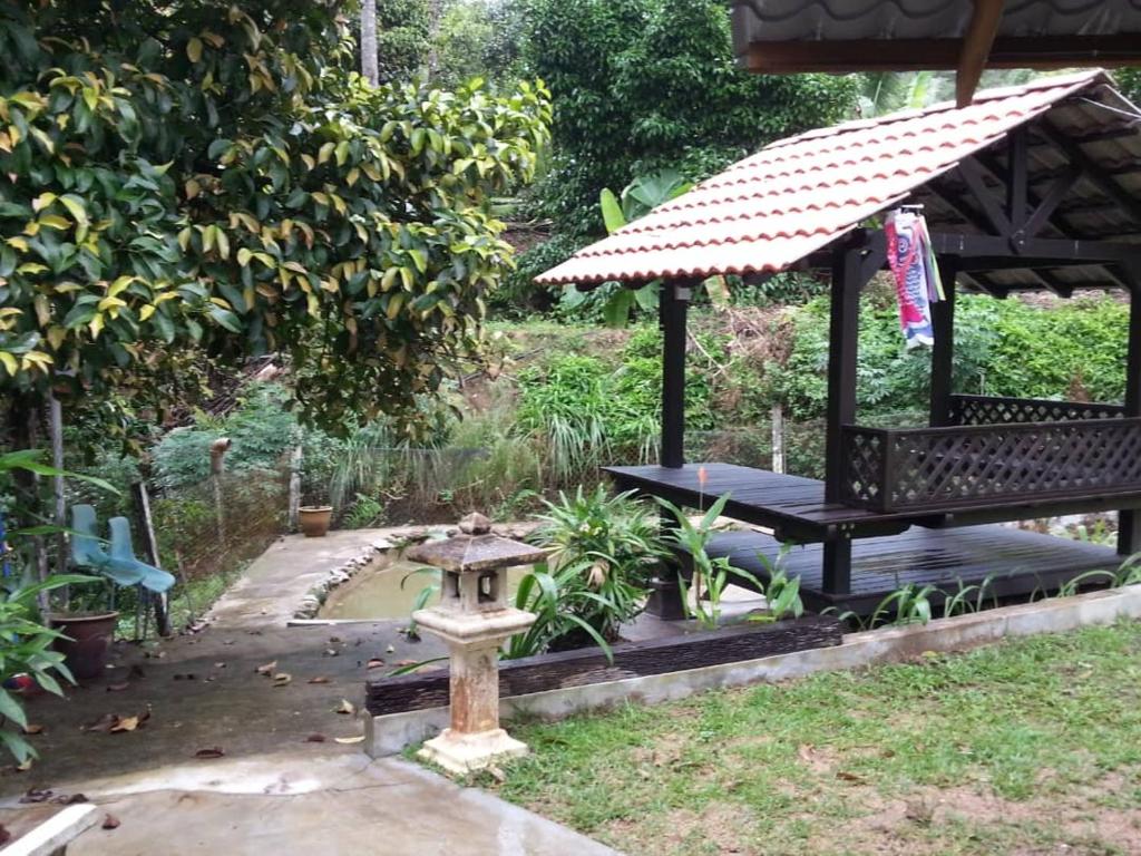 Green Season Cottage photo 3