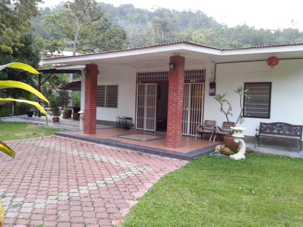 Green Season Cottage photo 4