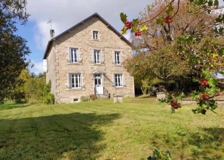 Peaceful & rural 4-bedroom villa