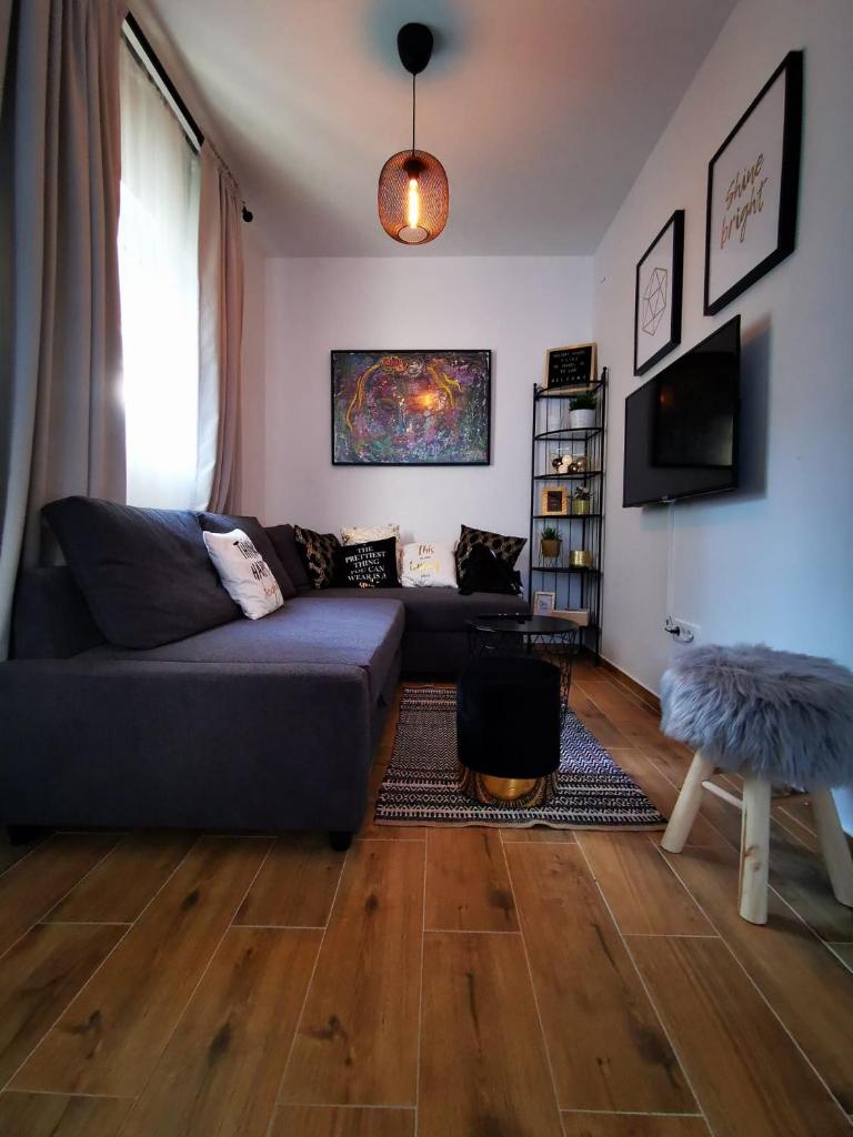 Newly Renovated 3 Bedroom Holiday House O'Live photo 3