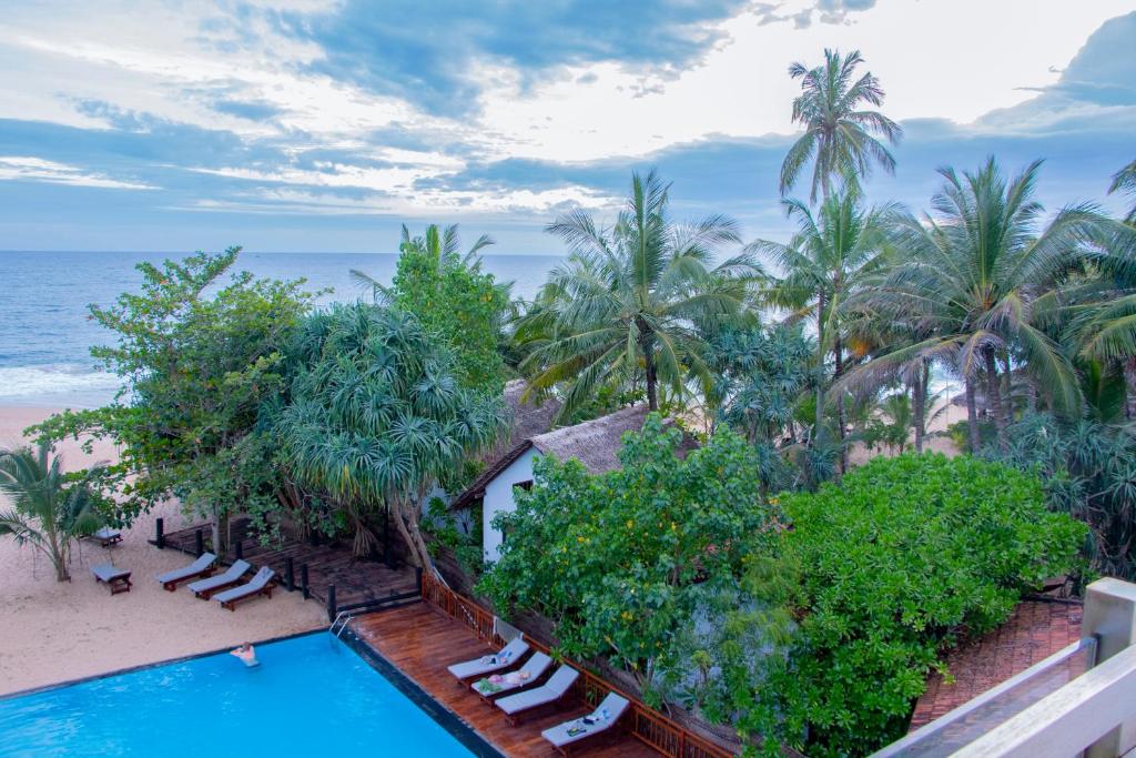Marakolliya Beach Resort photo 1