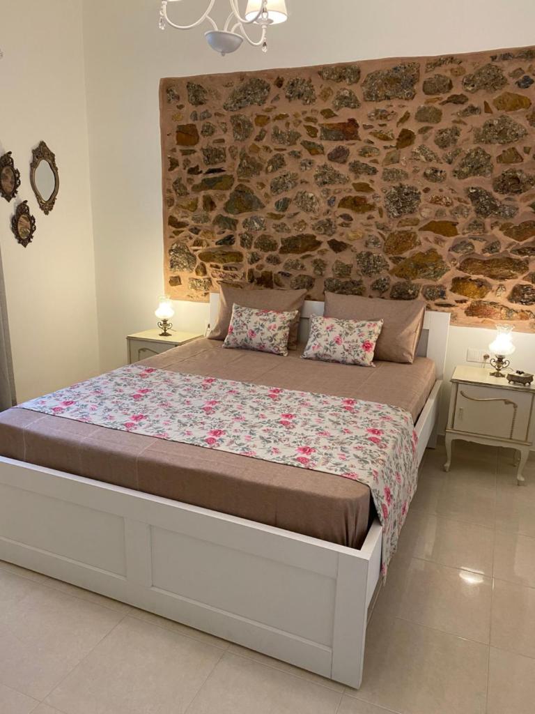 Polidoros house photo 2