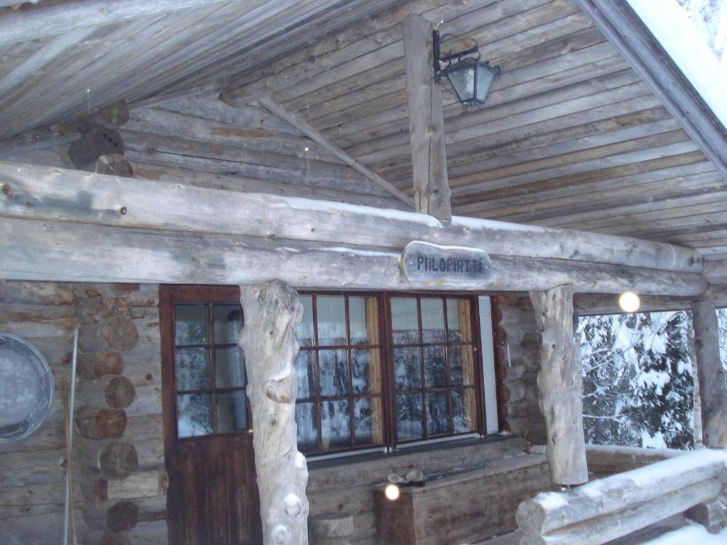 Hakamajat Cottages - Tap to explore photos