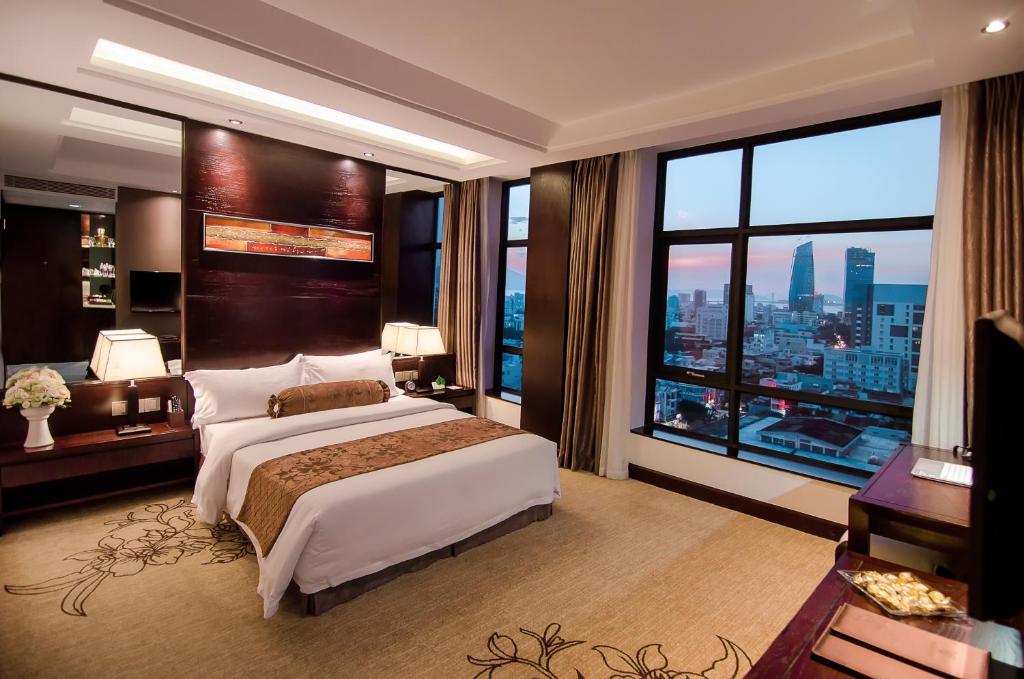 Khách Sạn Brilliant