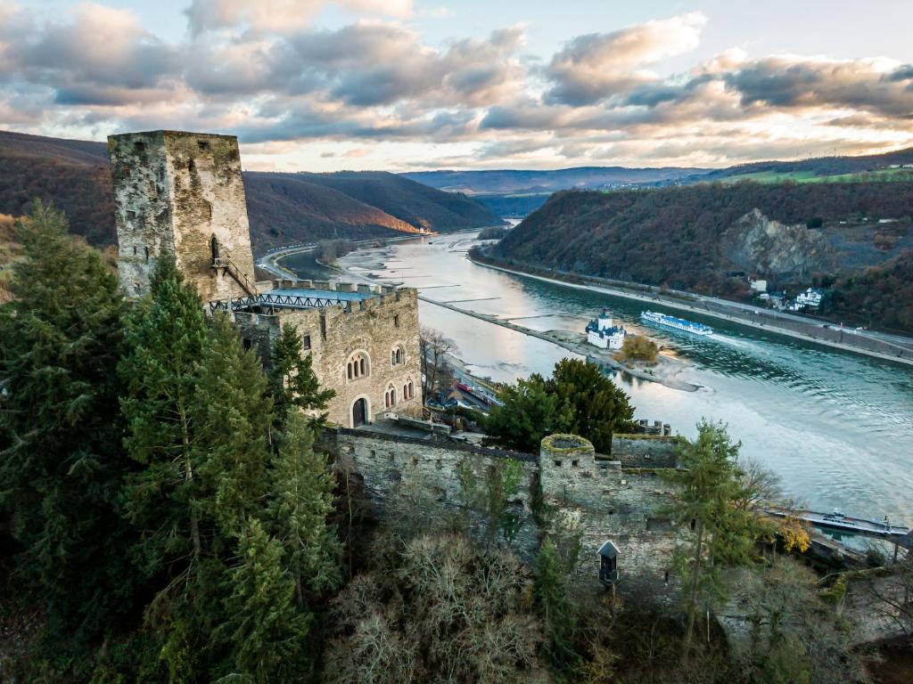 Burg Gutenfels photo 4