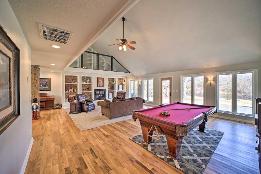 Grand Tulsa Getaway with Private Pond, Dock and Deck photo 2