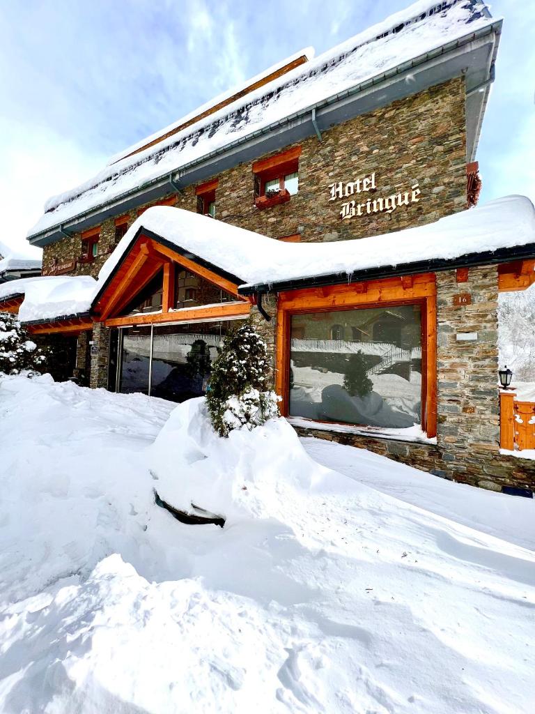 {
  "en-gb": "Hotel & SPA Bringué"
} photo 1