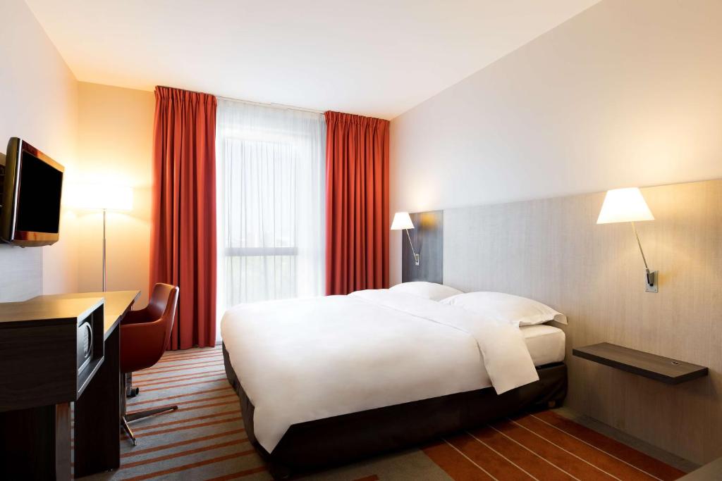 Park Inn by Radisson Lille Grand Stade photo 2