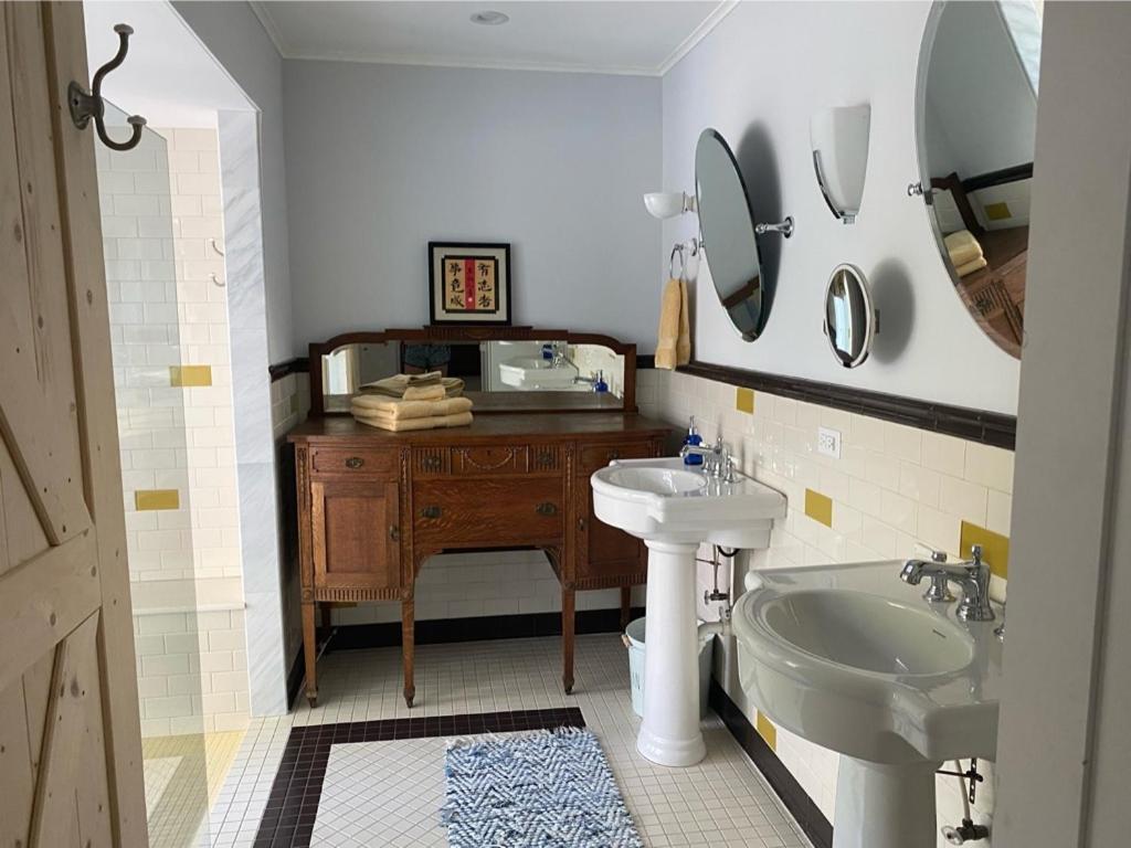 Siesta Key Waterfront Estate W Pool Privacy! photo 4