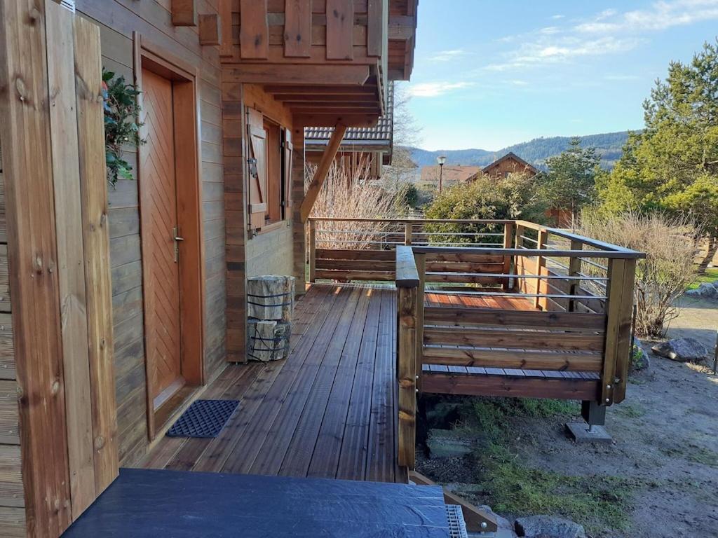 Wooden chalet in Vosges by a pond photo 4