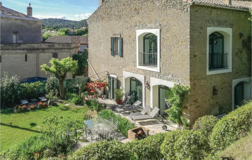 Stunning Home In Azillanet With 5 Bedrooms, Wifi And Outdoor Swimming Pool photo 3