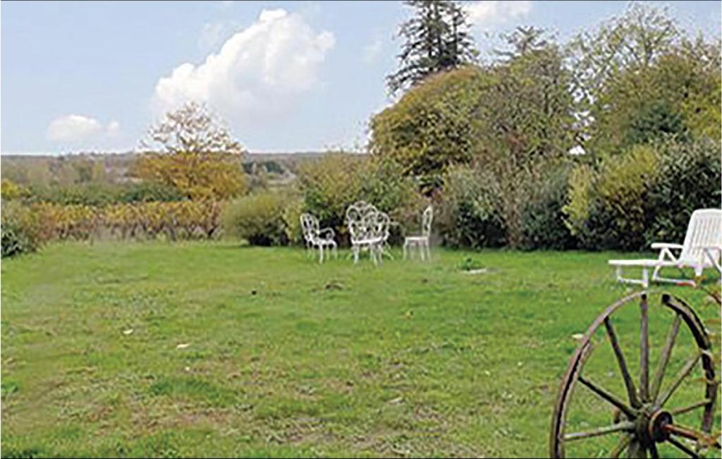 Amazing Home In St Jean Des Mauvrets With 2 Bedrooms photo 3