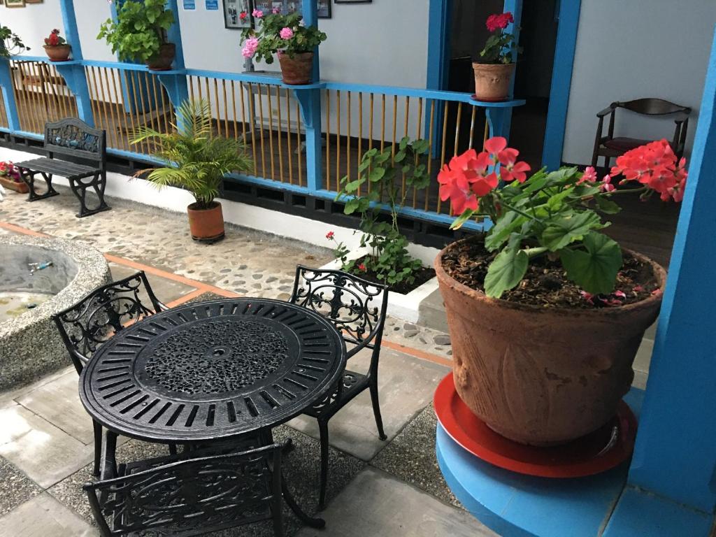 Casa Hotel El Compadre photo 3