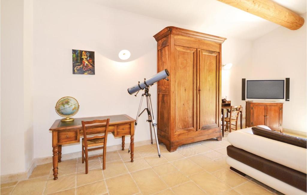Stunning Home In Apt With 2 Bedrooms, Wifi And Outdoor Swimming Pool photo 4