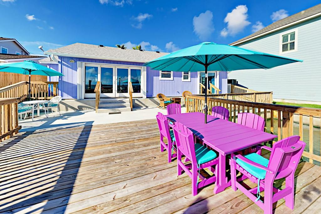 The Purple Beach House photo 1