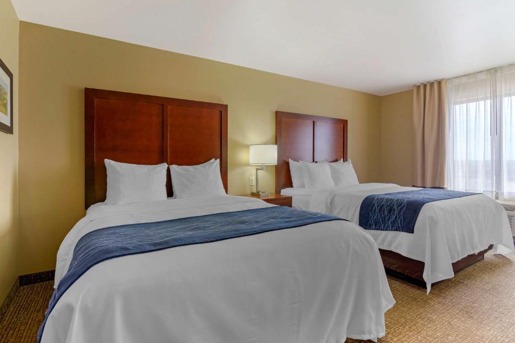 Comfort Inn & Suites Mandan - Bismarck Room Type - Queen Room with Two Queen Beds - Non-Smoking