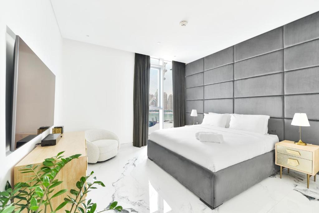 Luxurious 3 BR w maidroom in BLUEWATERS ISLAND photo 2