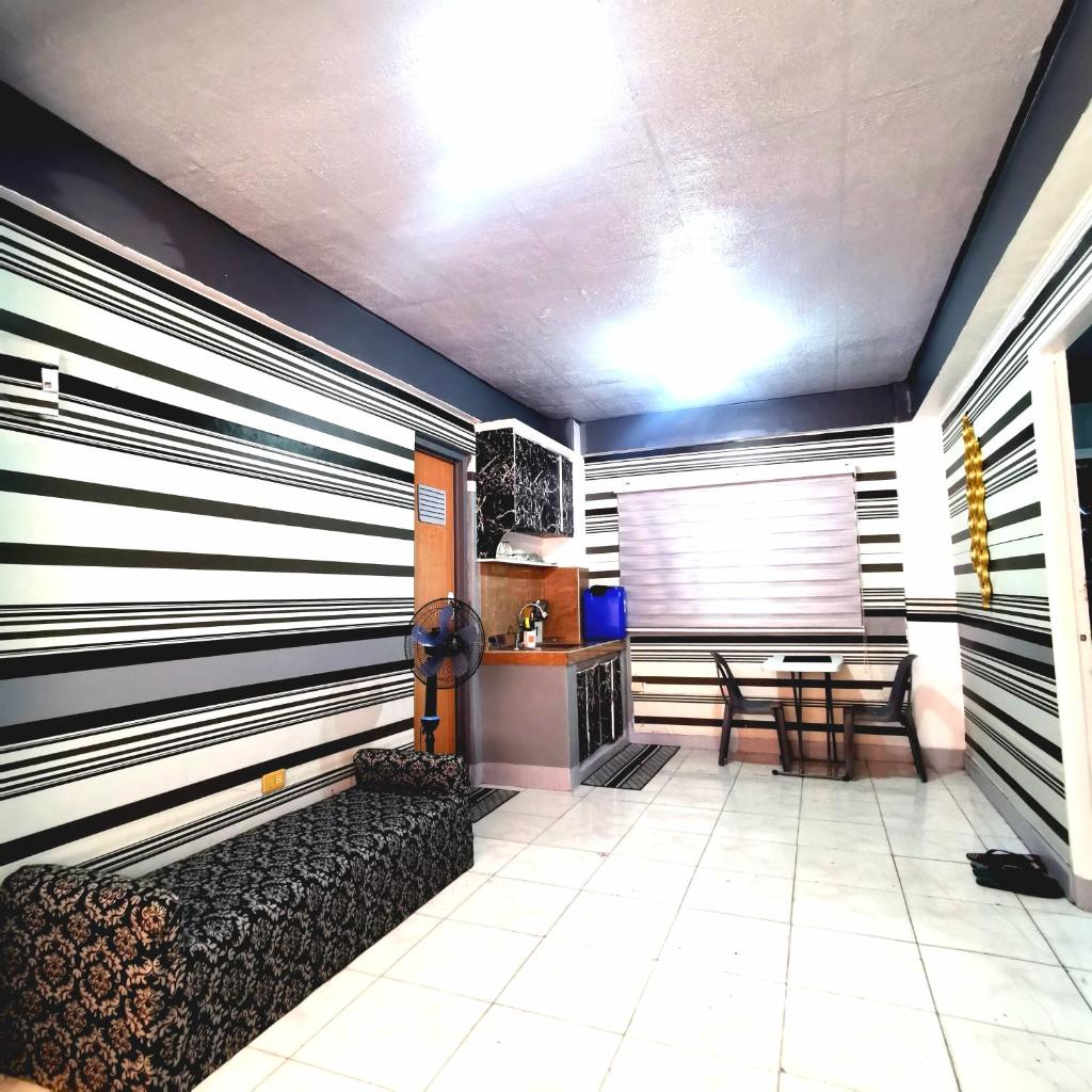 Cabantuan City PNY TRANSIENT INN 5 photo 1