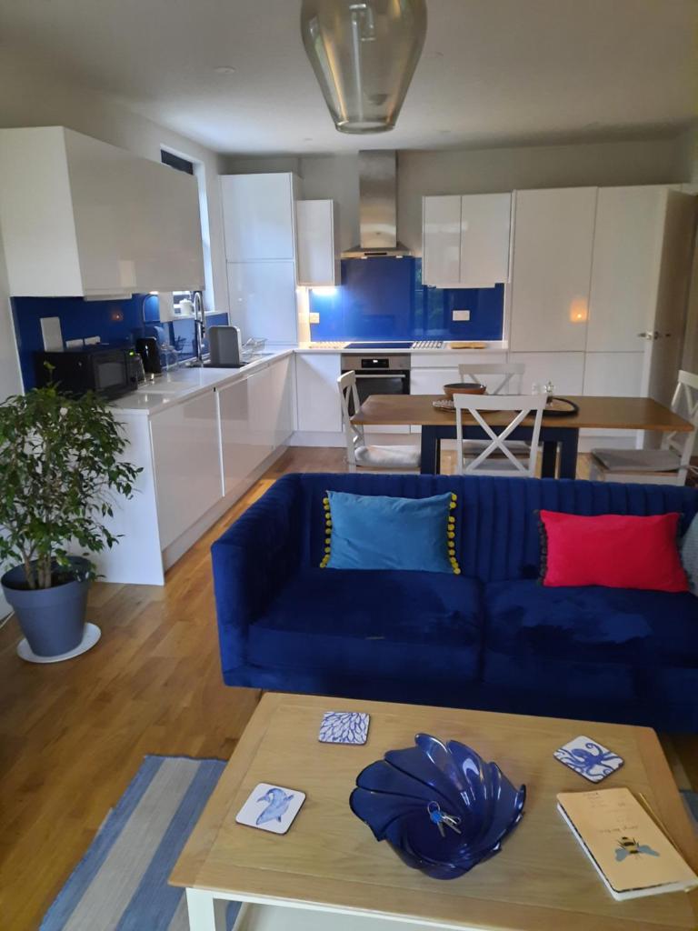 Oystercatcher number 6 , 2 bedrooms maidencombe village - Tap to explore photos