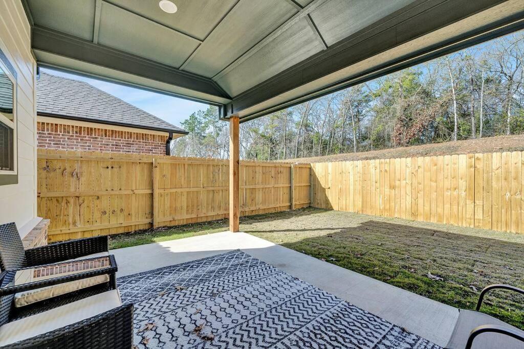 Alamo Luxury Living up to 11 photo 4