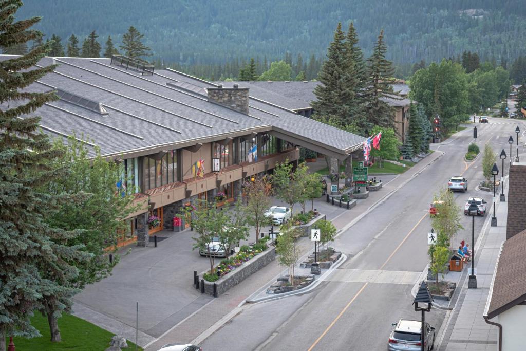 Banff Park Lodge photo 2