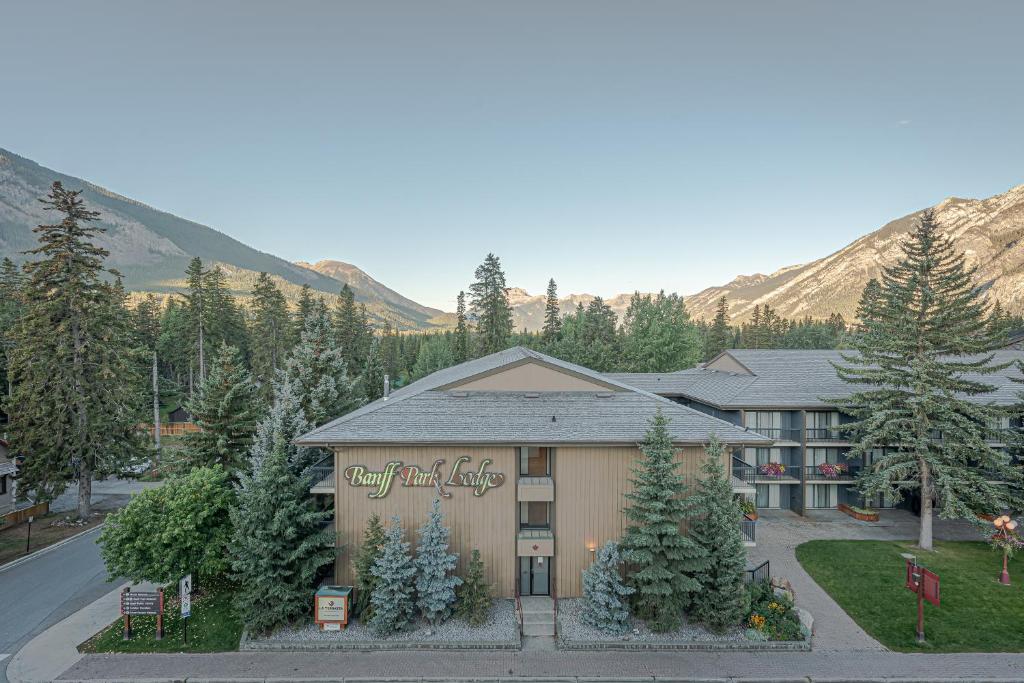 Banff Park Lodge photo 3