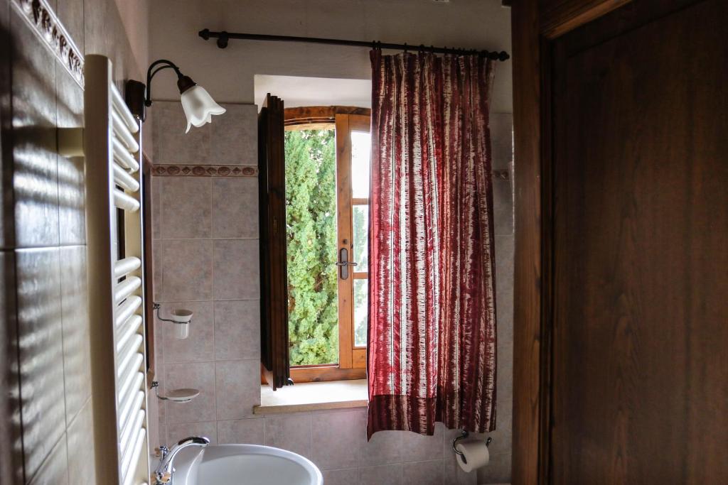 Agriturismo Bombina - Tap to explore photos