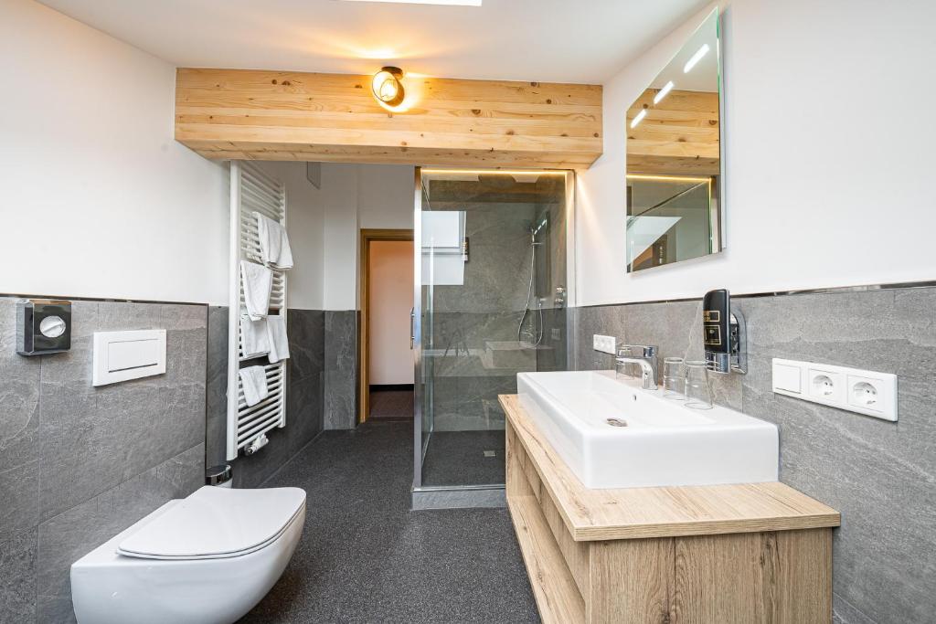Berghotel & Chalets Adersberg photo 4