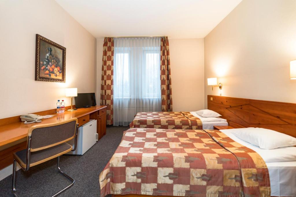 Kolonna Hotel Brigita - Tap to explore photos