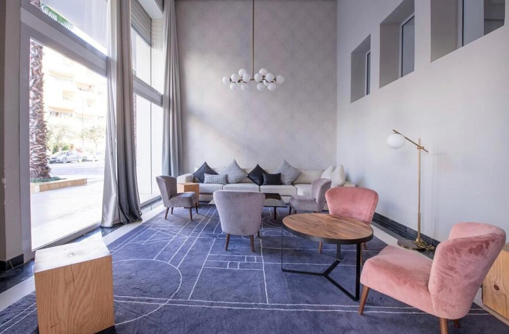 Luxury one bedroom apartment - Best location photo 1
