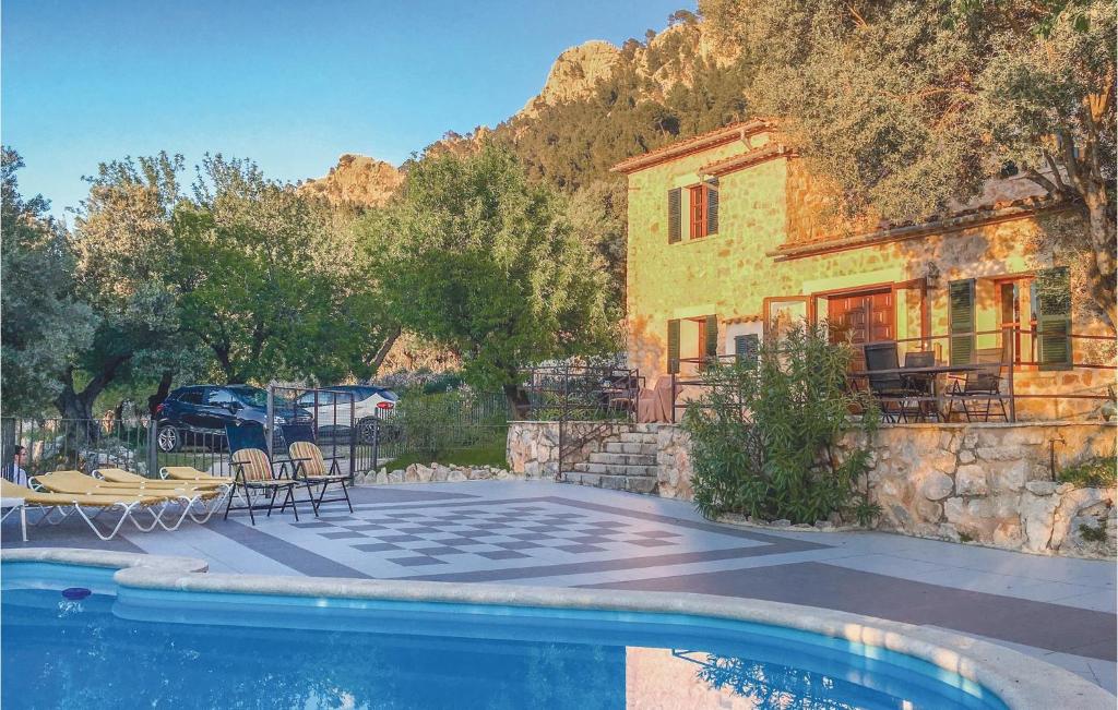 Awesome Home In Estellencs With 3 Bedrooms, Wifi And Outdoor Swimming Pool