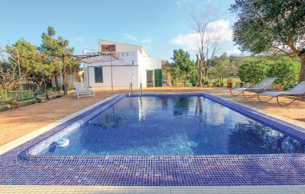 Nice Home In Algaida With 2 Bedrooms And Outdoor Swimming Pool