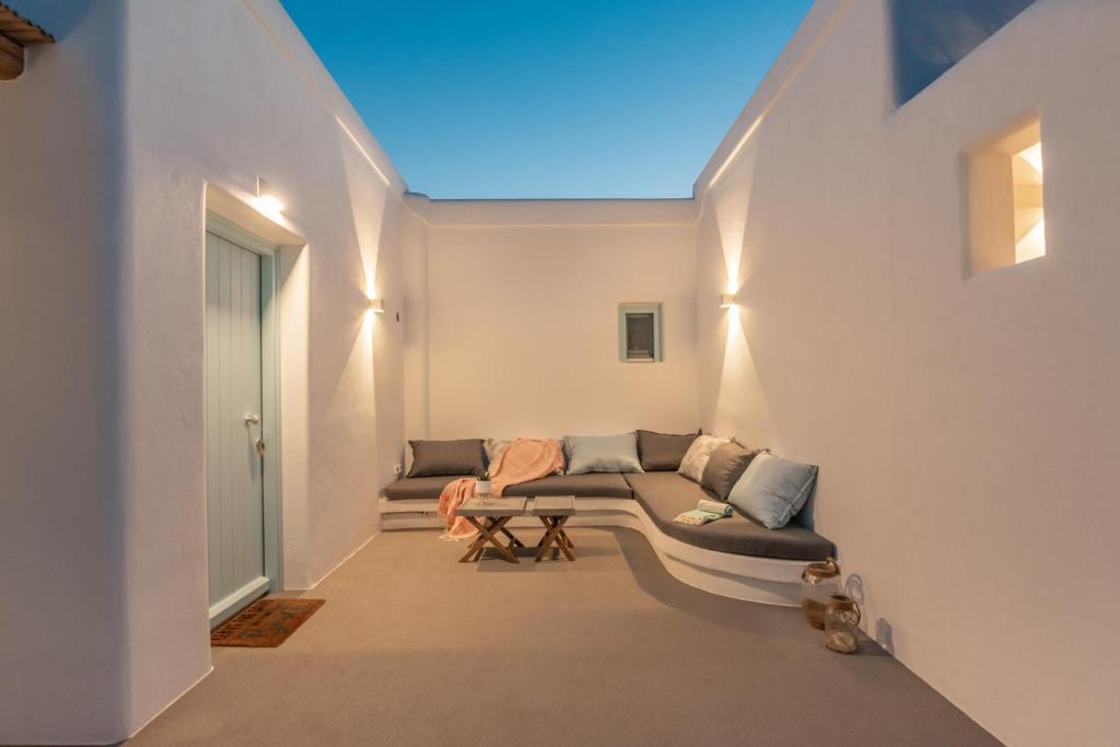 Blue Harpist Villas photo 2