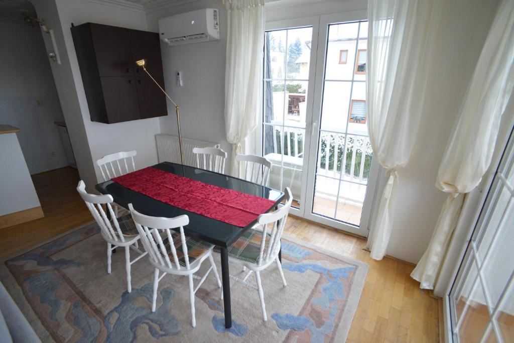 Apartment near Lake in Pilsen photo 2
