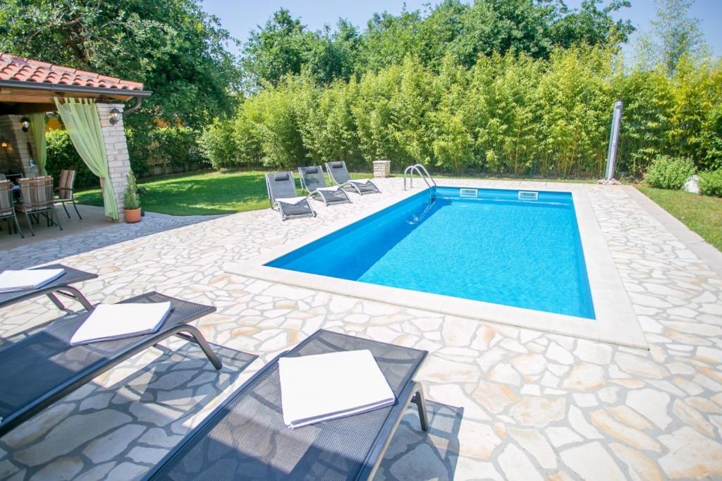 Holiday home in Kadumi with air conditioning, WiFi, washing machine, dishwasher 625-1 photo 4